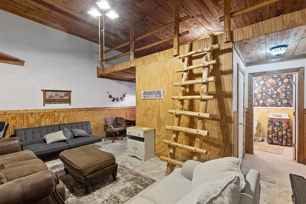 WB Patton Survey, Abstract 0726 - Residential