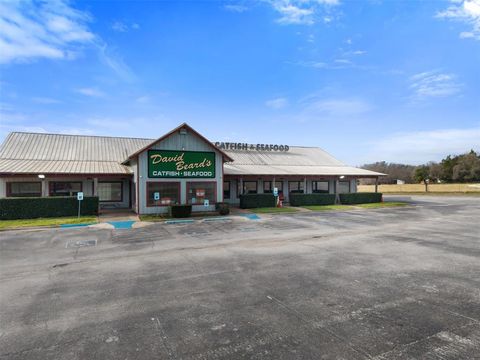 1303 Northwest Parkway Azle TX 76020