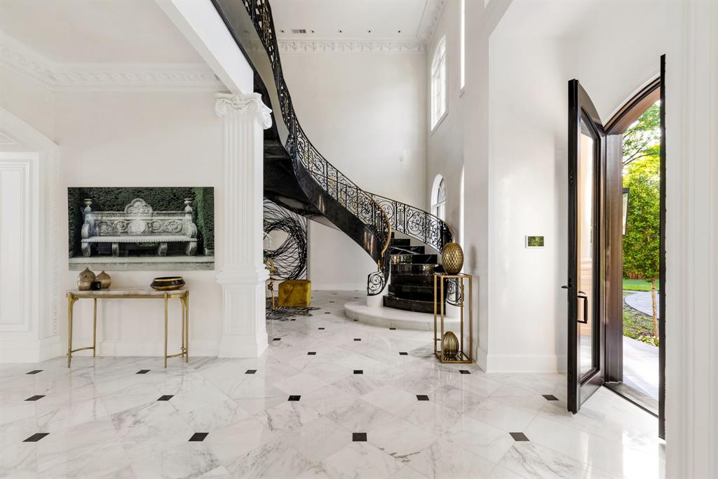 5222 Park Lane
