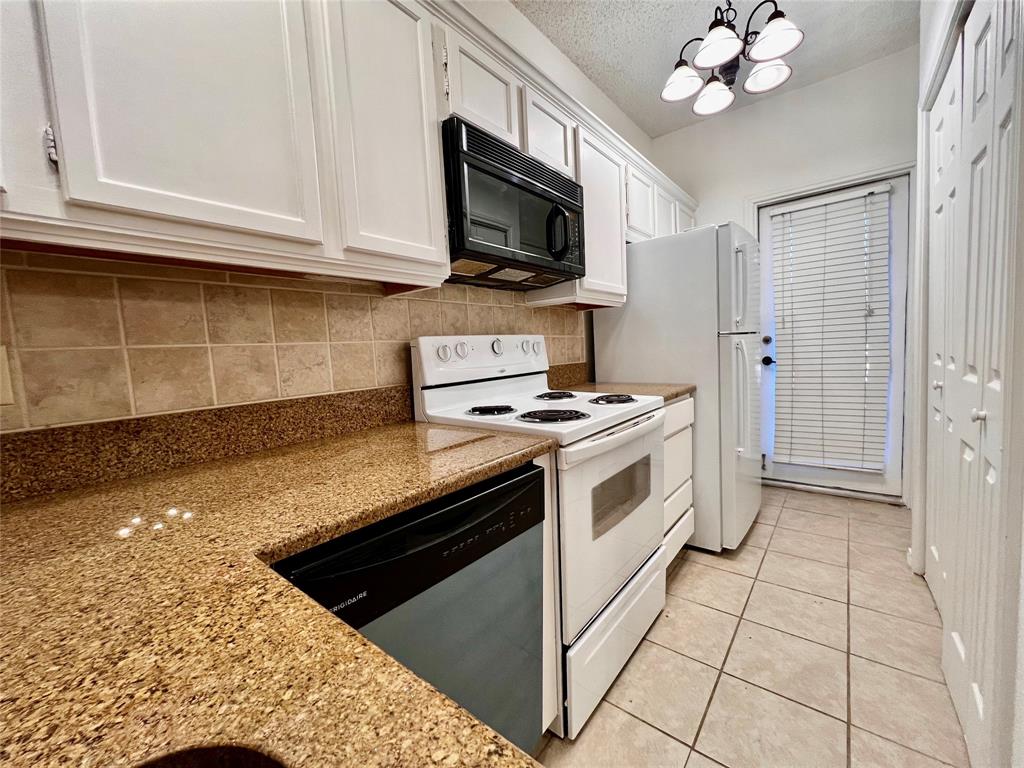 4800 W Lovers Lane 112