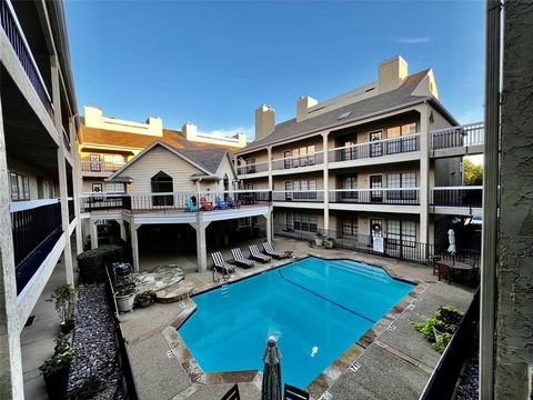 4800 W Lovers Lane 112 Dallas TX 75209