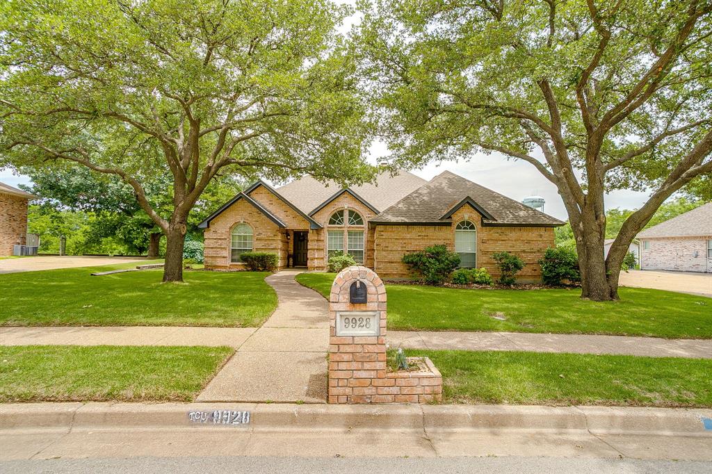 9928 Wandering Way Street