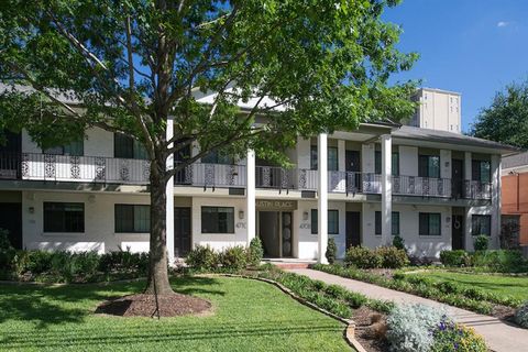 Photo of 4708 Abbott Avenue #4708-103, Highland Park, TX 75205 (MLS # 21212325)