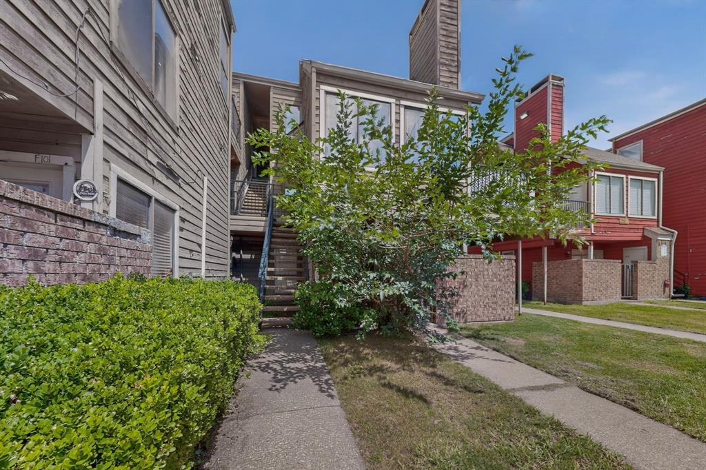 Richland Trace Condos - Residential