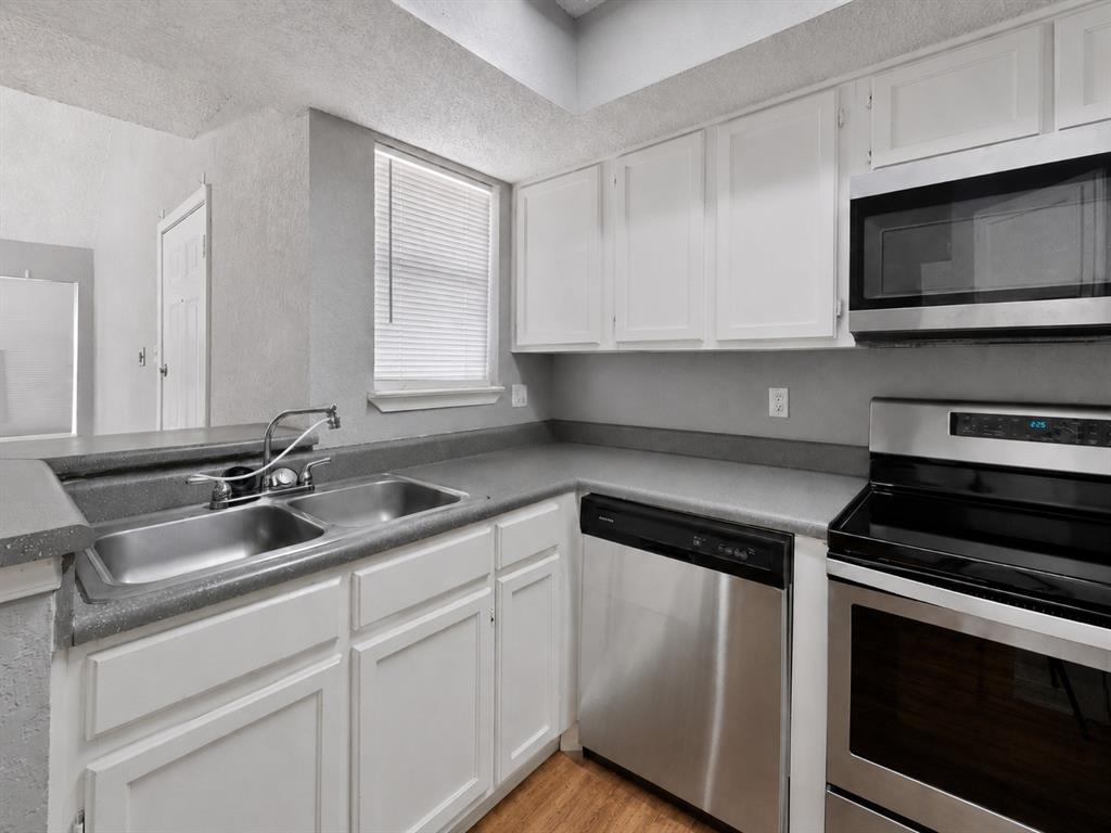 Richland Trace Condos - Residential