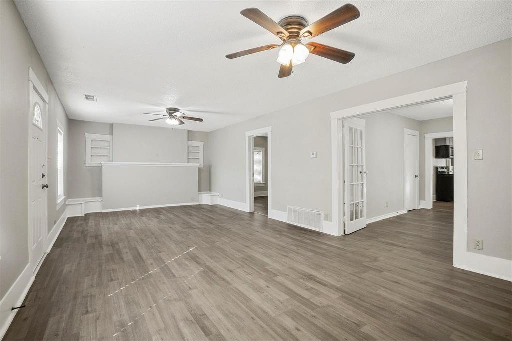 509 E Heron