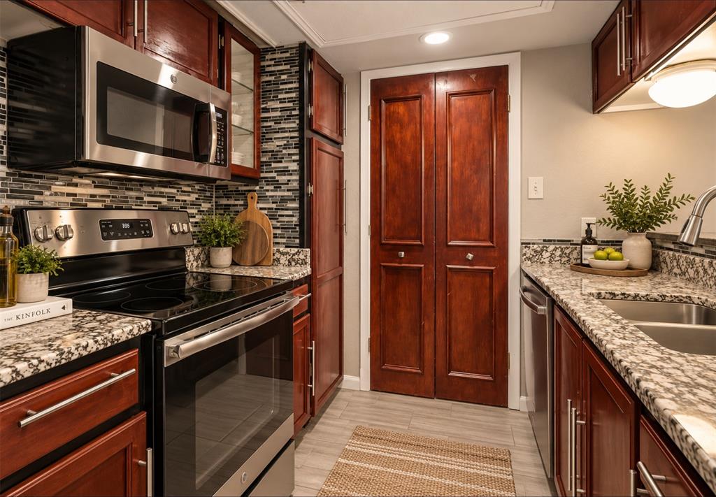 4627 Country Creek Drive 1055