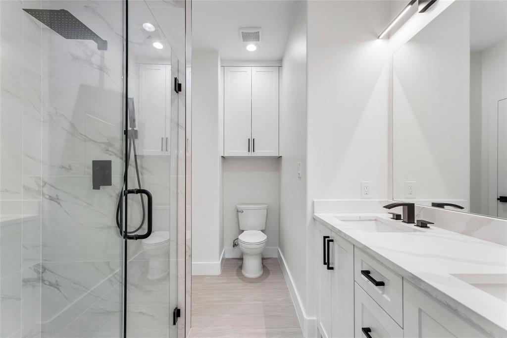 Colonial Terrace - Residential