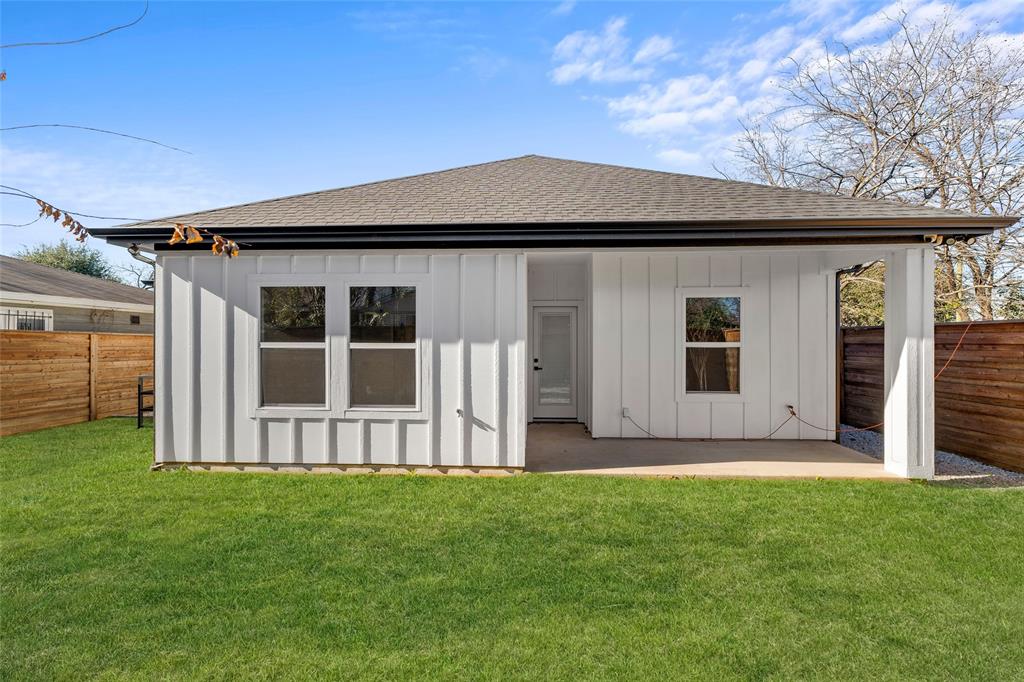 Colonial Terrace - Residential