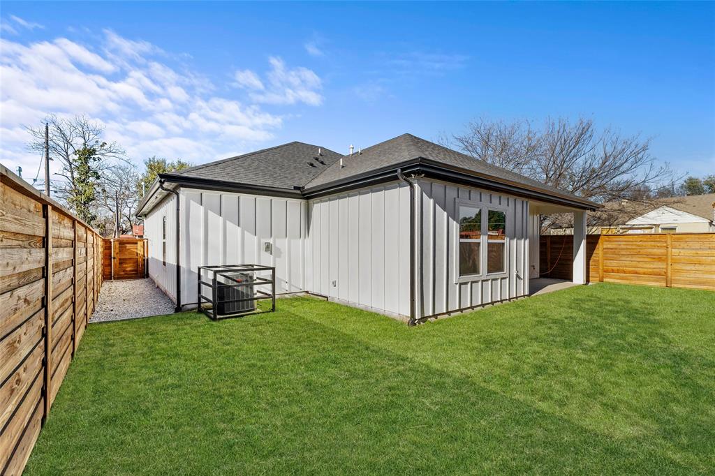 Colonial Terrace - Residential