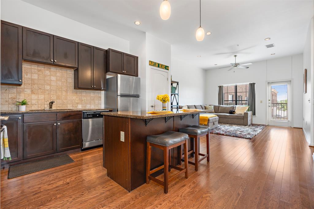 330 Austin Avenue 321
