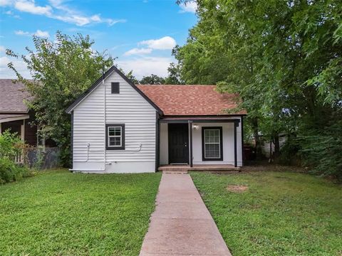Photo of 911 N Branch Street, Sherman, TX 75090 (MLS # 21334155)