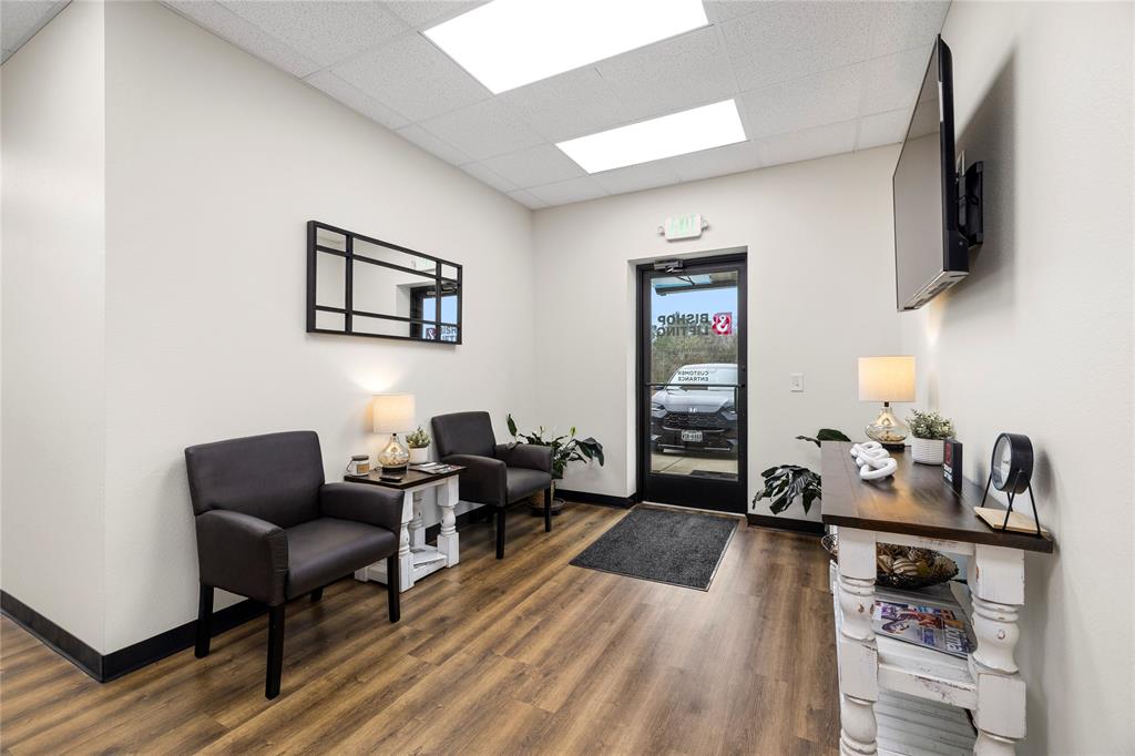 SOUTHLAND - Commercial Sale