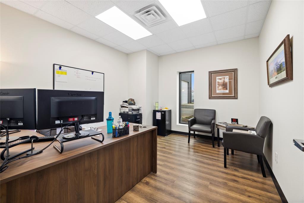 SOUTHLAND - Commercial Sale