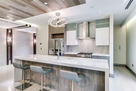 Tiny photo for 4005 Gaston Avenue, Dallas, TX 75246 (MLS # 21163060)