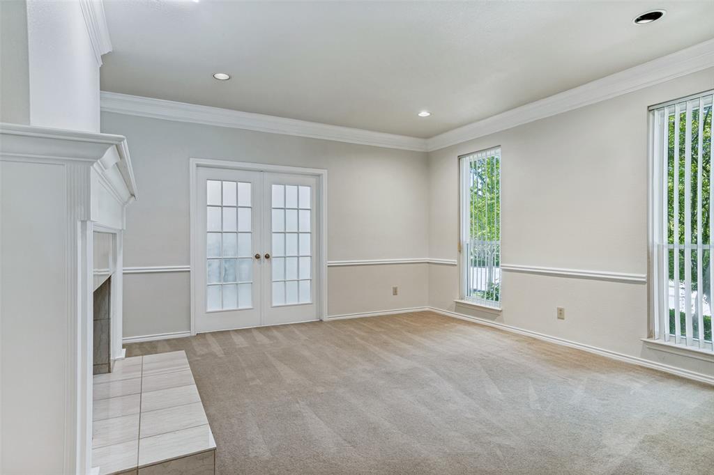 2604 Spring Lake Drive