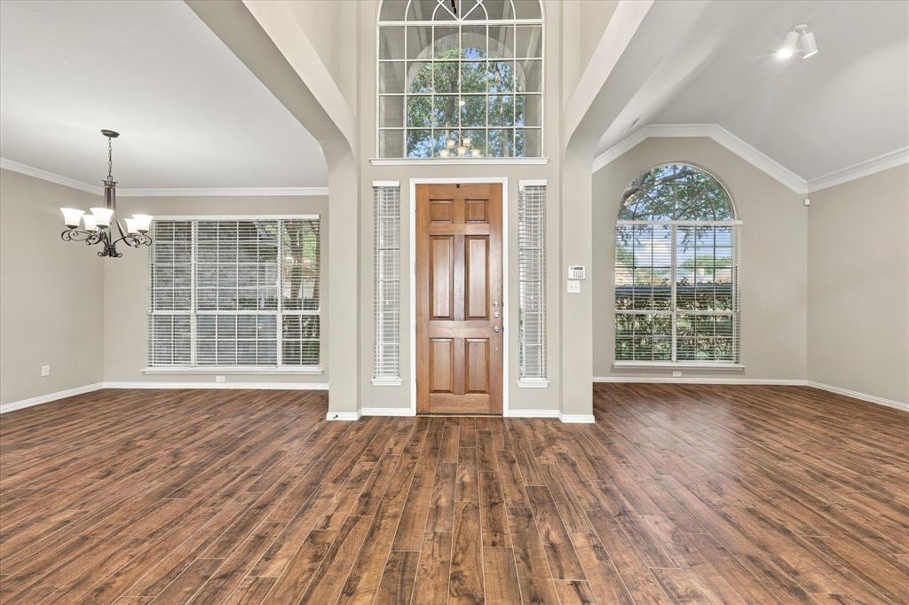 2412 Clearwood Lane