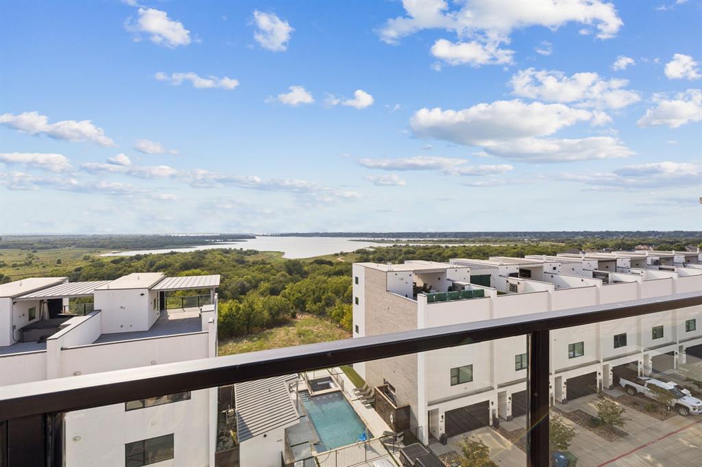 Westport Lakeview Villas - Residential