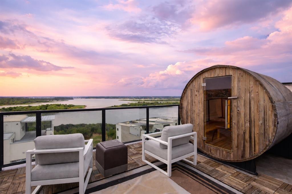 Westport Lakeview Villas - Residential