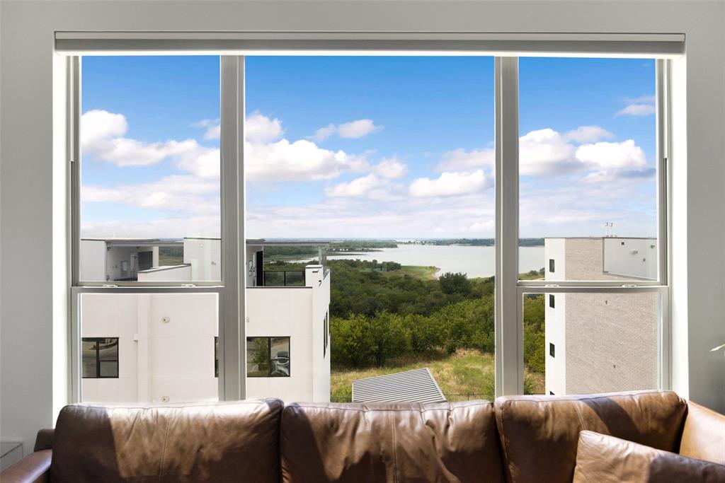 Westport Lakeview Villas - Residential