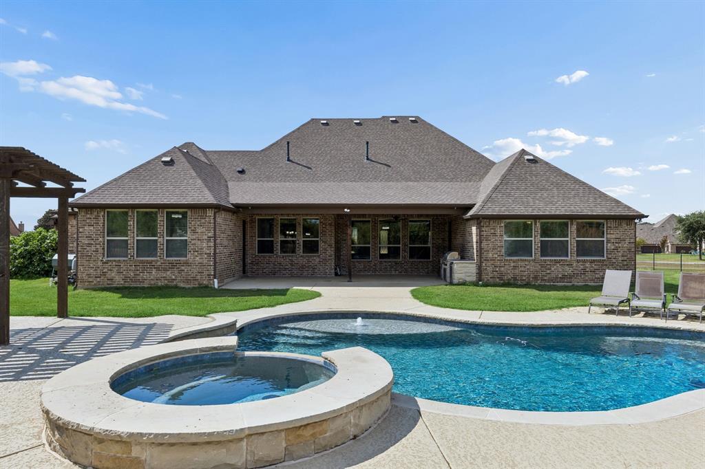 212 W Aurora Vista Trail