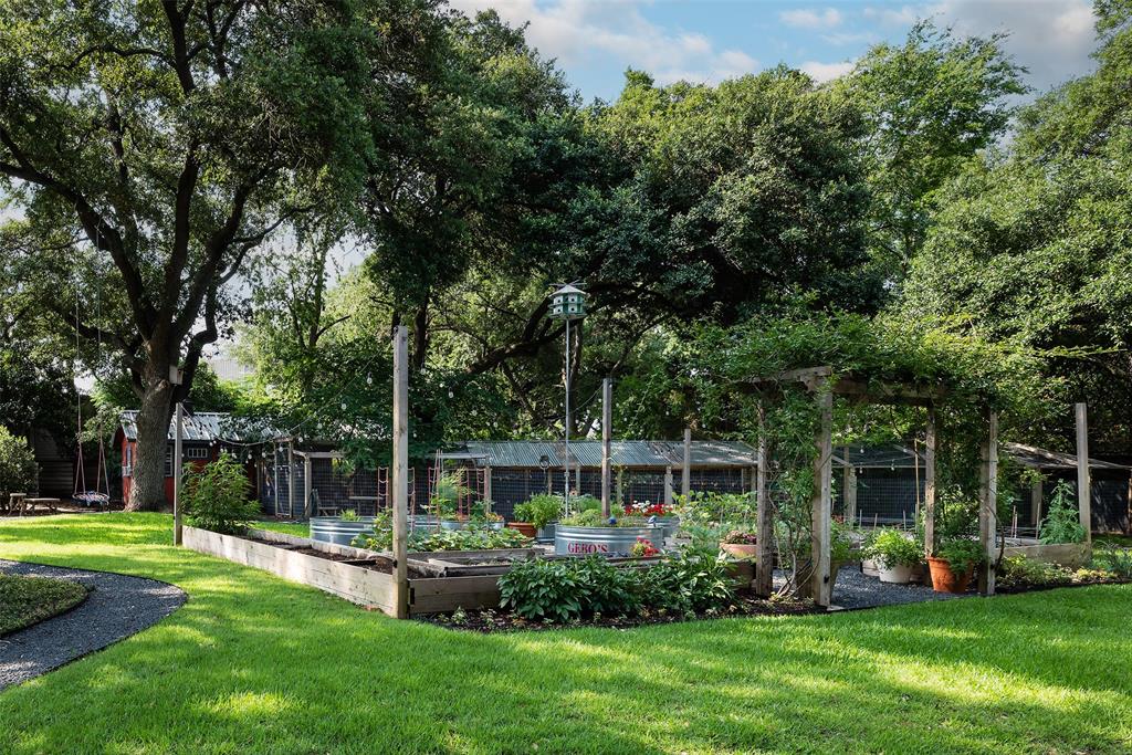 Preston Hollow - Residential