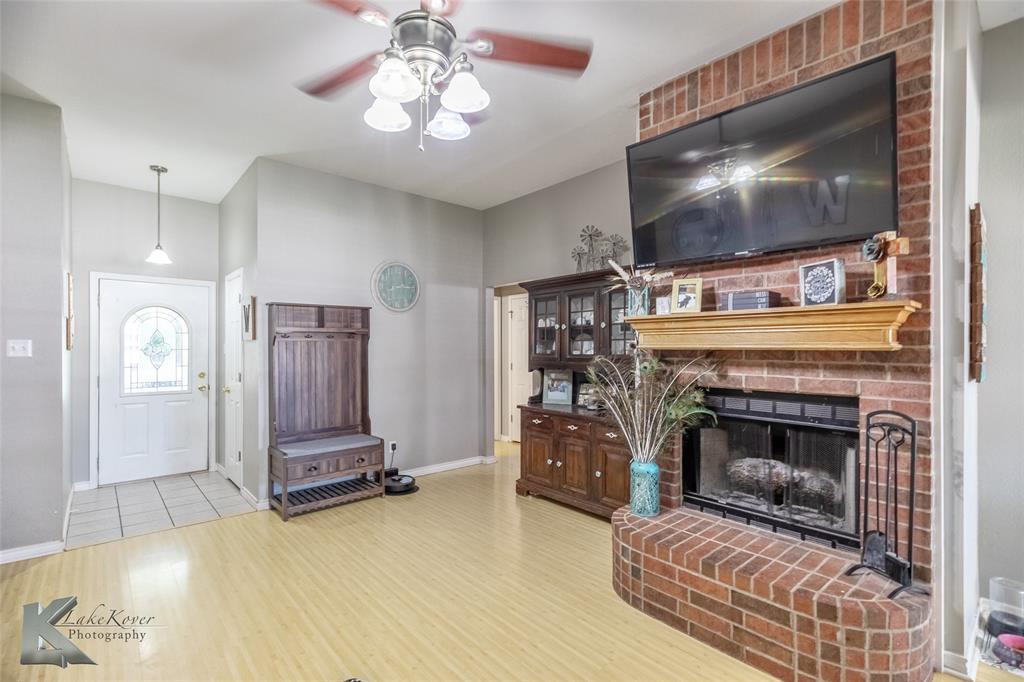 3858 Trinity Lane