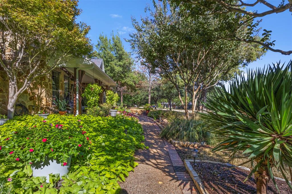 15600 Big Horn Trail