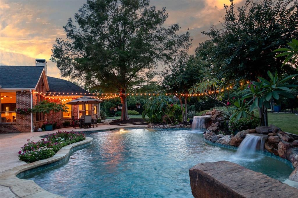 15600 Big Horn Trail