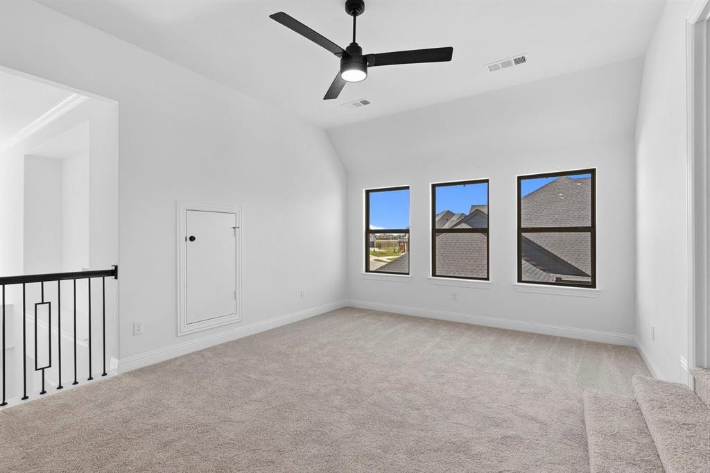South Pointe Manor Series - Residential