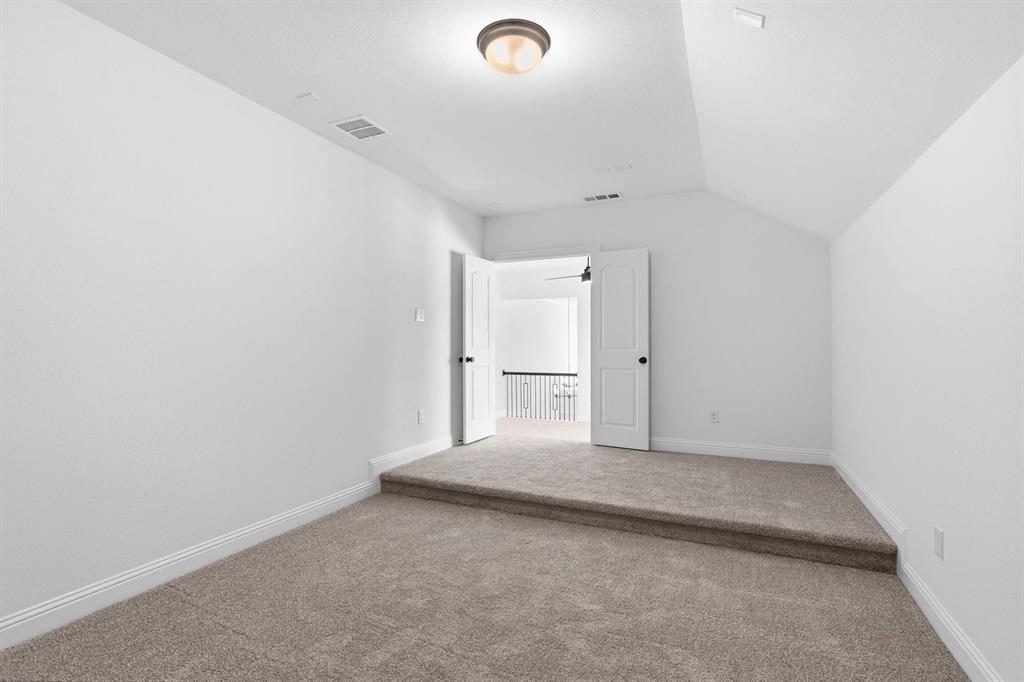 South Pointe Manor Series - Residential