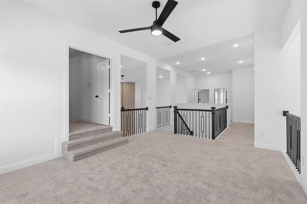 South Pointe Manor Series - Residential