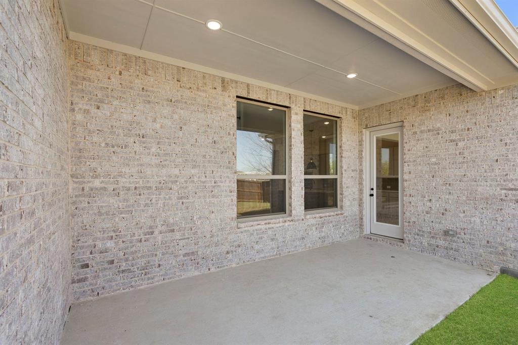 South Pointe Manor Series - Residential