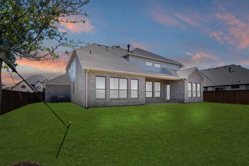 South Pointe Manor Series - Residential