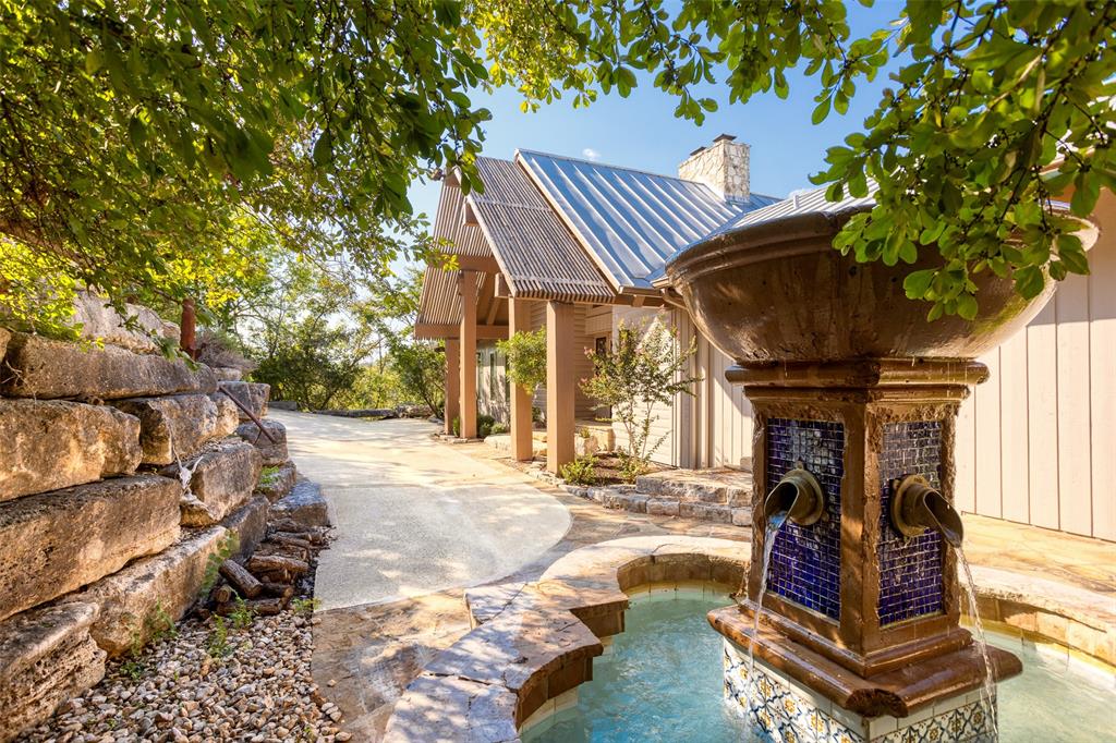 MAVERICK - Residential