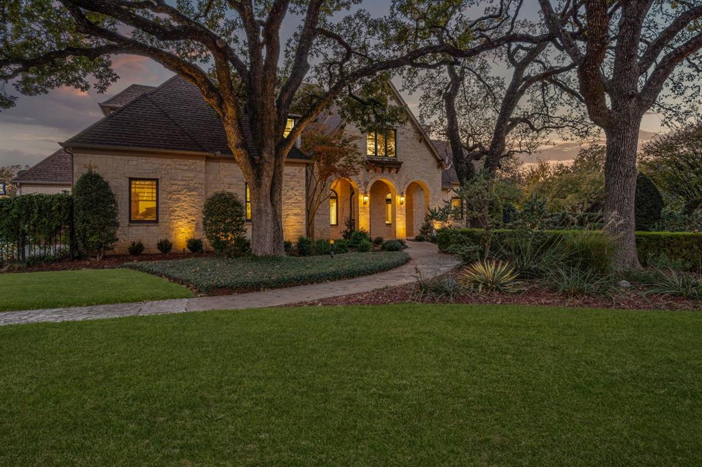 1602 Fair Oaks Drive