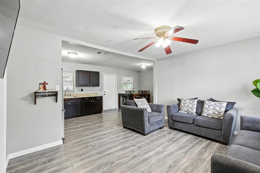 123 Collins Drive