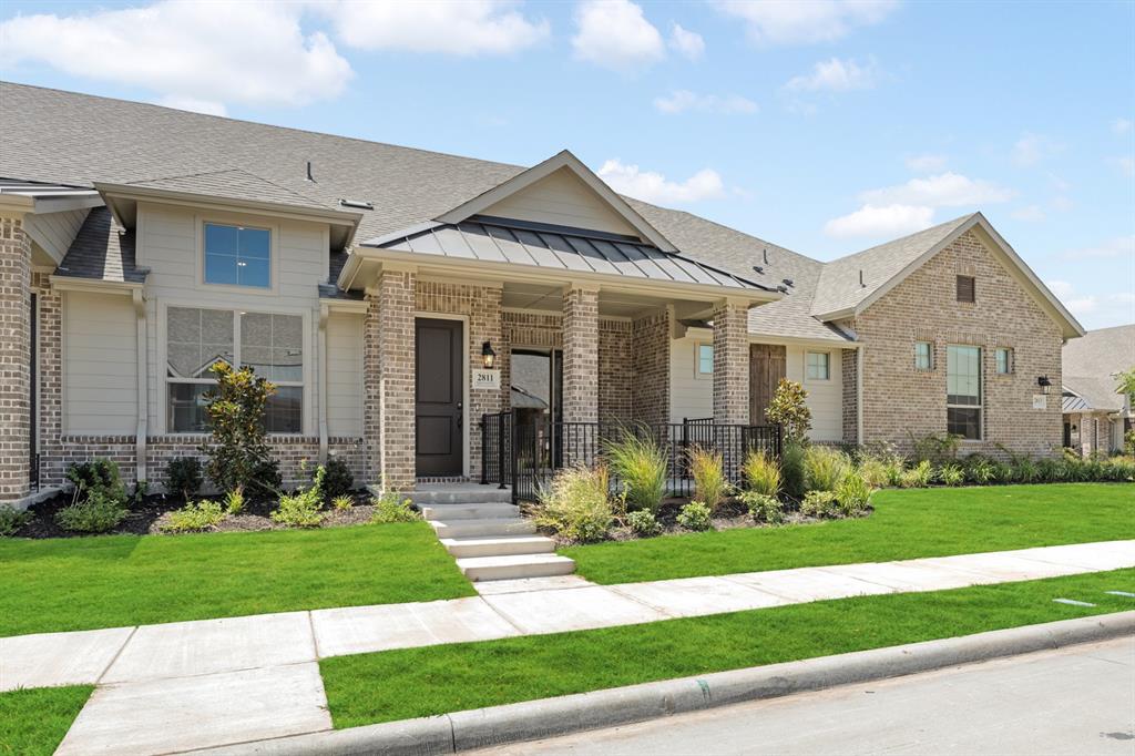2811 Applewood Way