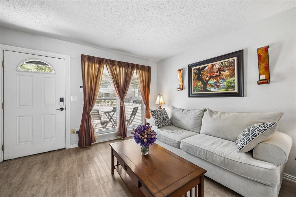 3101 Forestdale Lane