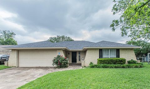 6901 Alexandria Court Fort Worth TX 76133