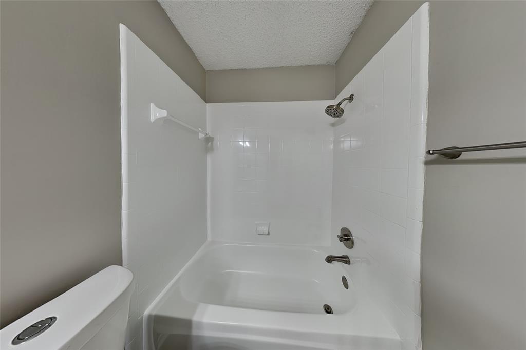 The Woods At Lake Forest - Residential Lease