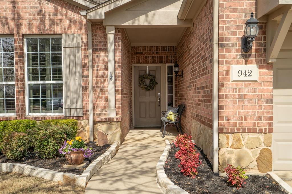 942 Carrington Greens Drive