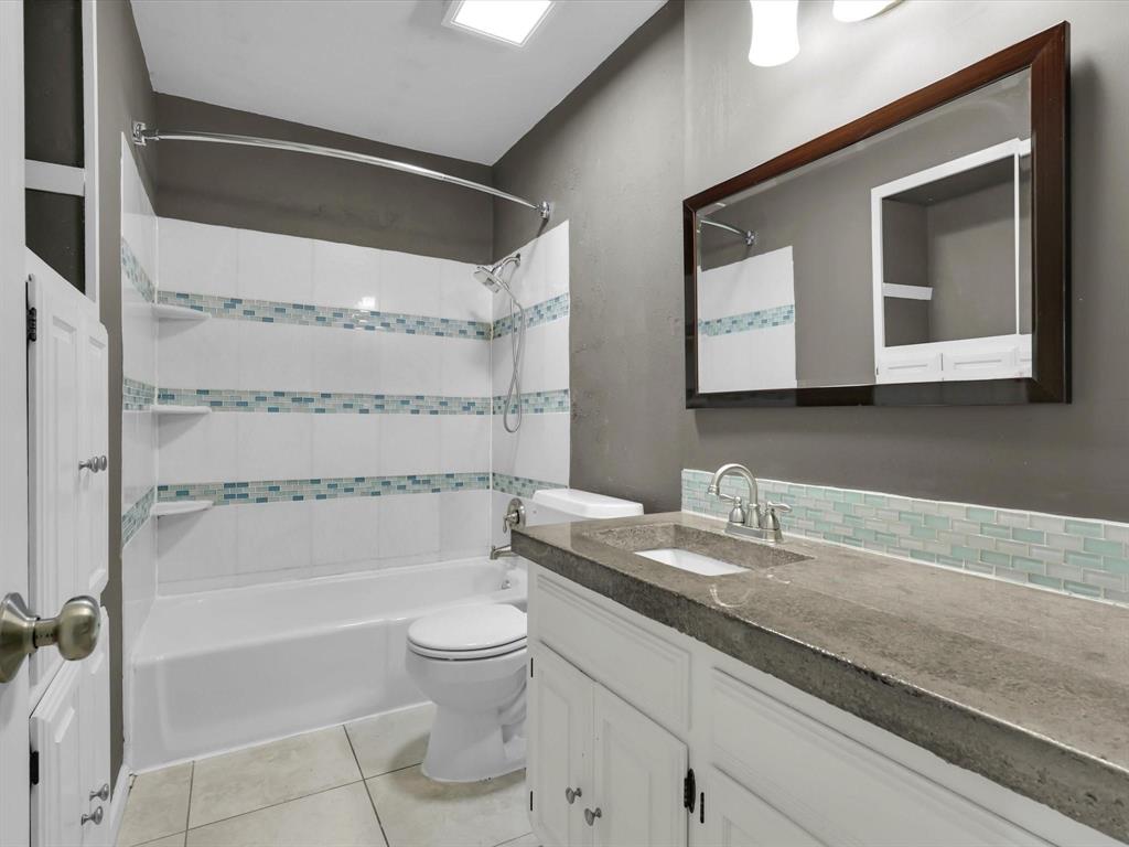 Oxford Square - Residential Lease