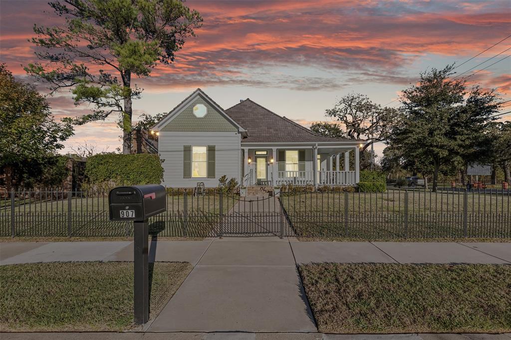 Original Cleburn - Residential