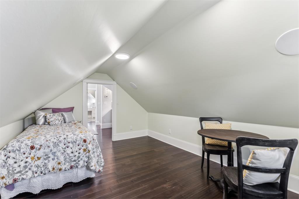 Original Cleburn - Residential