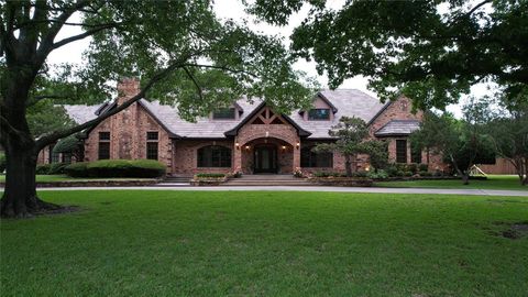 Photo of 217 Sunray Lane, Sunnyvale, TX 75182 (MLS # 21286170)