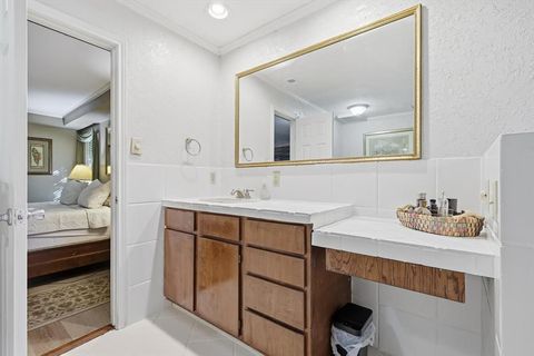 Tiny photo for 4208 Bretton Bay Circle, Dallas, TX 75287 (MLS # 21098661)