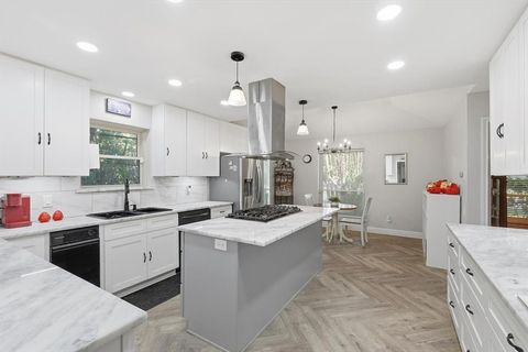 4208 Bretton Bay Circle Dallas TX 75287