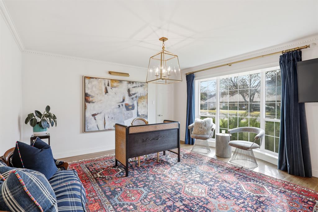 7039 Cliffbrook Drive