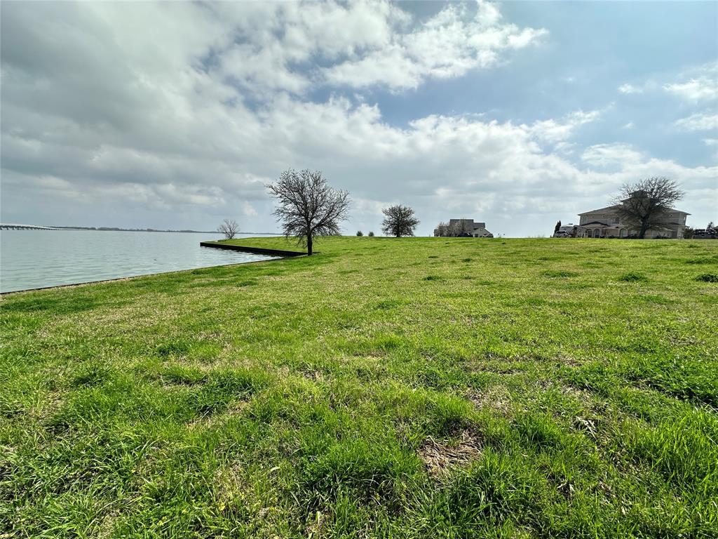 White Rock Sub - Land